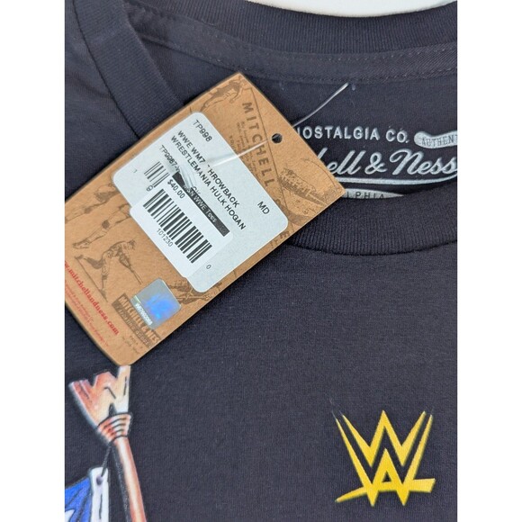 Hulk Hogan Mitchell & Ness WWE T-shirt Mens Sz Medium Patriotic Wrestlemania - Picture 3 of 6